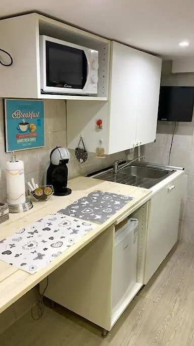 La Casina Di Santa Chiara Wifi, Netflix Appartement Napels