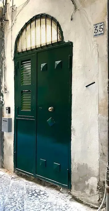 La Casina Di Santa Chiara Wifi, Netflix Appartement Napels